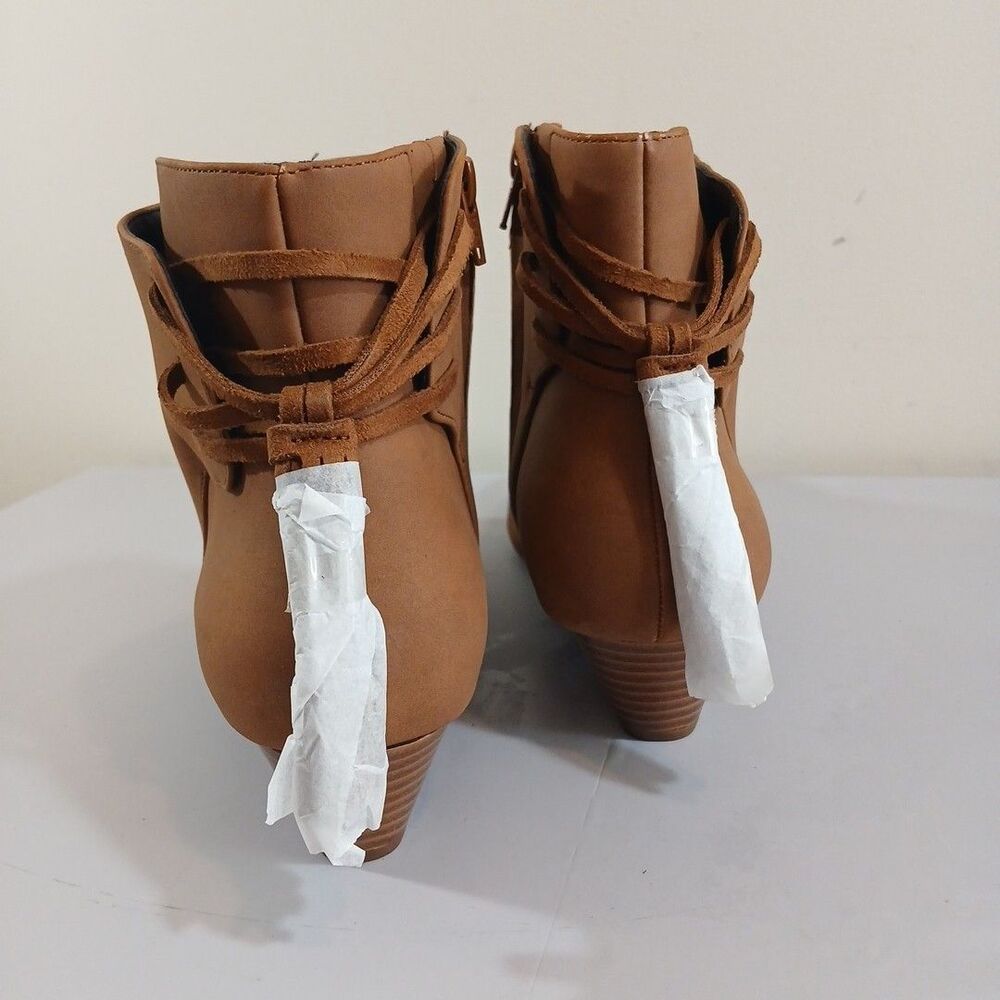 Comfortview Women's Evalyn #14999 Brown Faux Leather Tassel Bootie 12WW - Picture 2 of 5